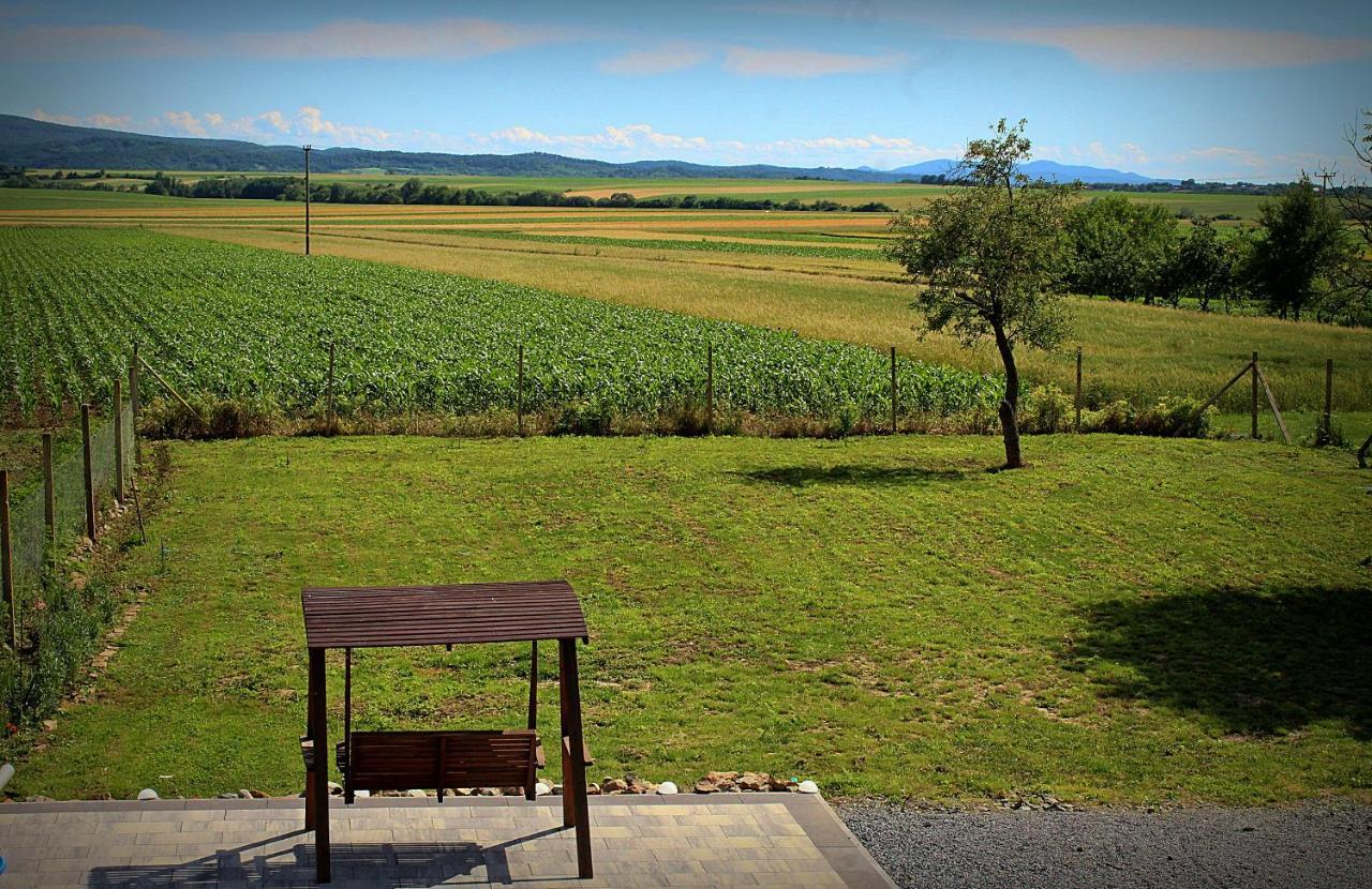 Kutjevo Yosefsfeld Bed & Breakfast エクステリア 写真