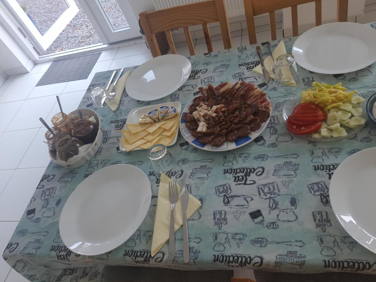 Kutjevo Yosefsfeld Bed & Breakfast エクステリア 写真